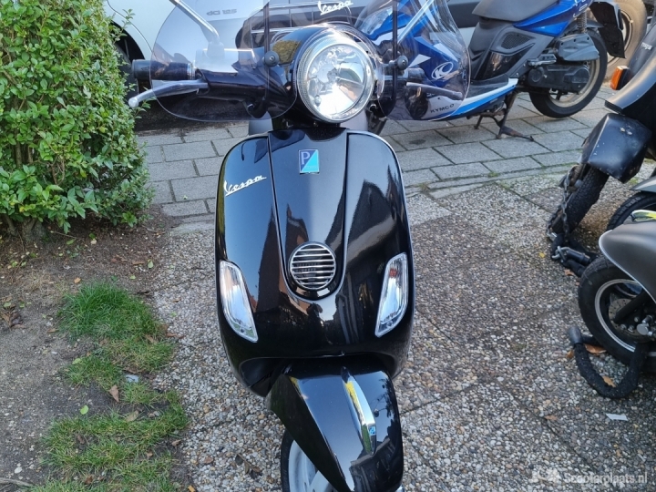 Te koop Vespa LX50
